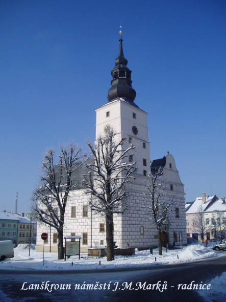 05_Radnice na namesti Jana Marka Marku.jpg
